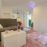Vana & Tea Luxury Apartment *